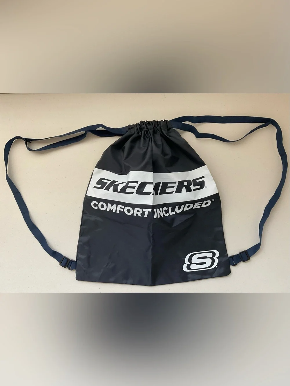 Skechers Comfort Included Black Drawstring Backpack NEW